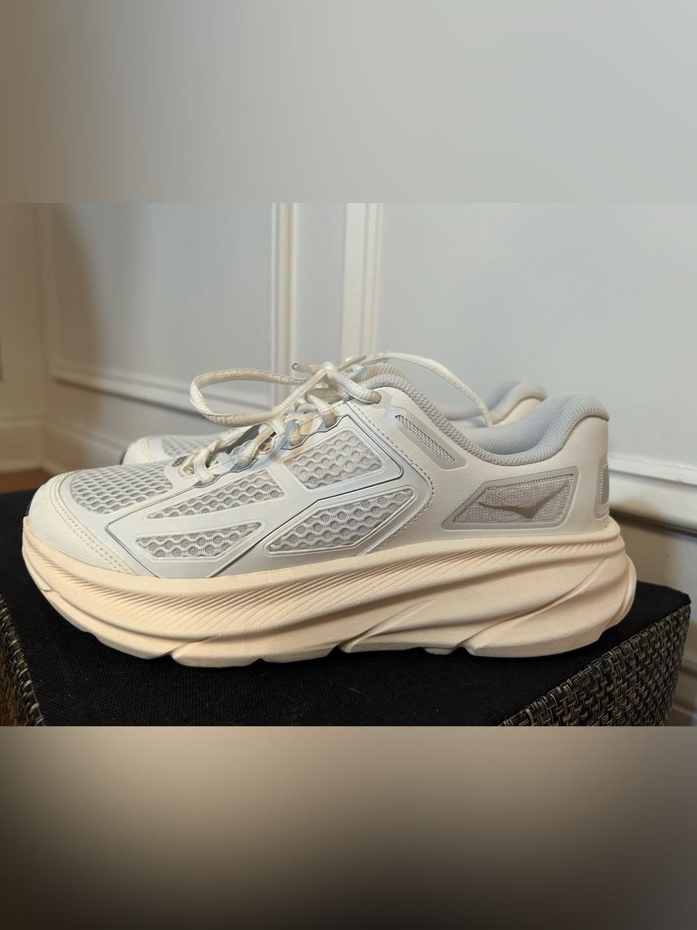 NEW HOKA Clifton One9 Sneakers White athletic shoes women’s size 9 - Picture 5 of 8